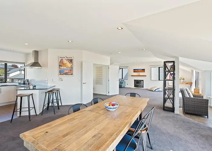 度假居 Ironside Lakeview Townhouse 瓦纳卡